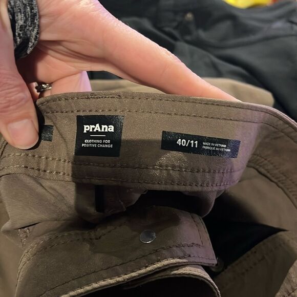 Prana Men’s Brion Shorts dark khaki size 40 - Picture 3 of 3
